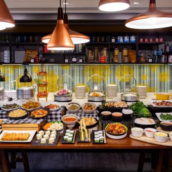 weekend-thai-lunch-buffet