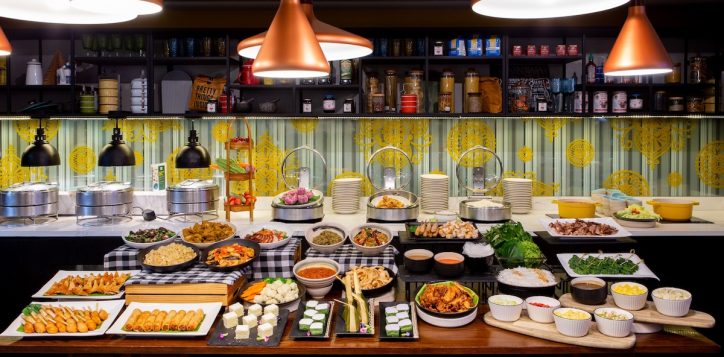 weekend-thai-lunch-buffet
